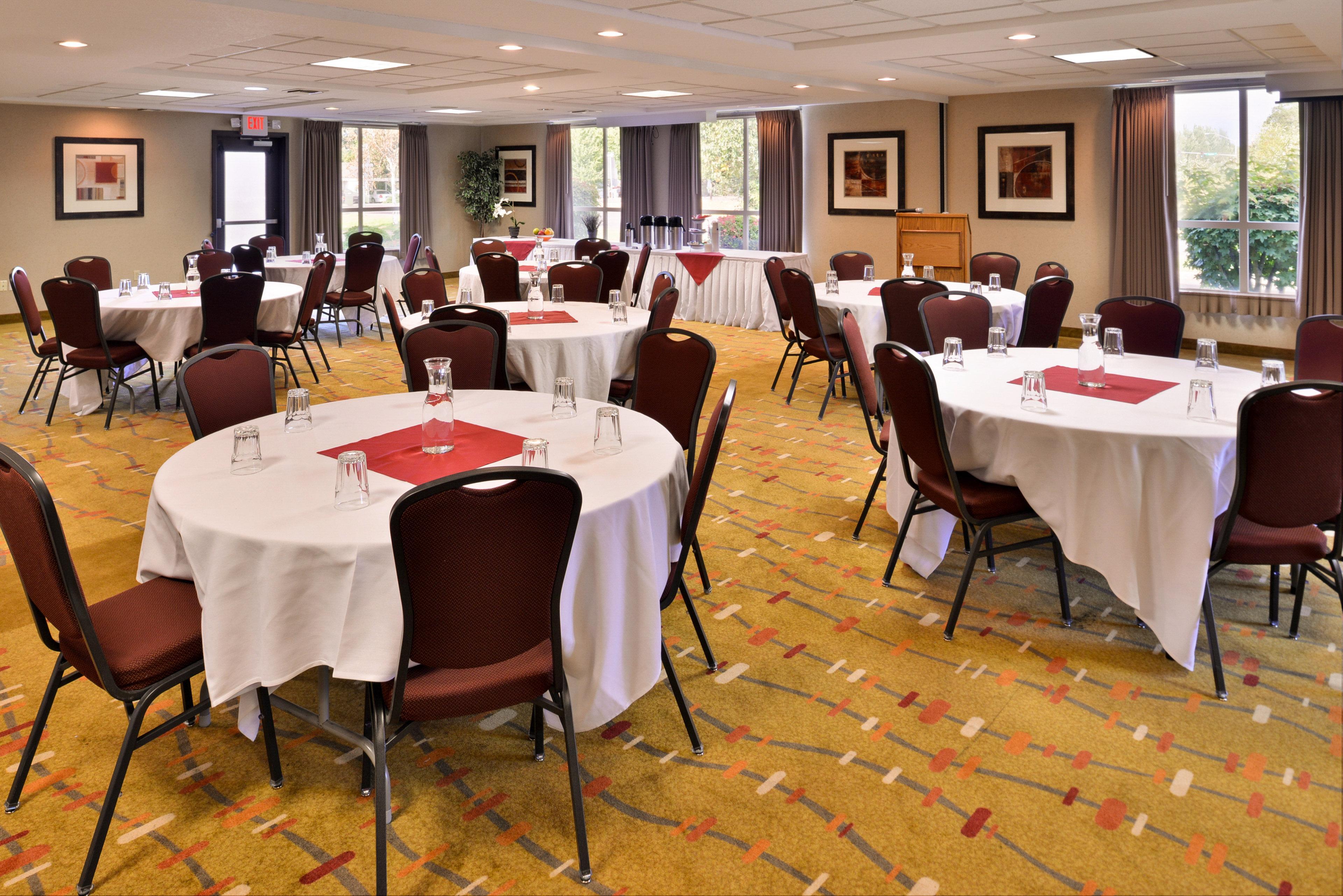 Holiday Inn Express Hotel & Suites Albany By Ihg Luaran gambar