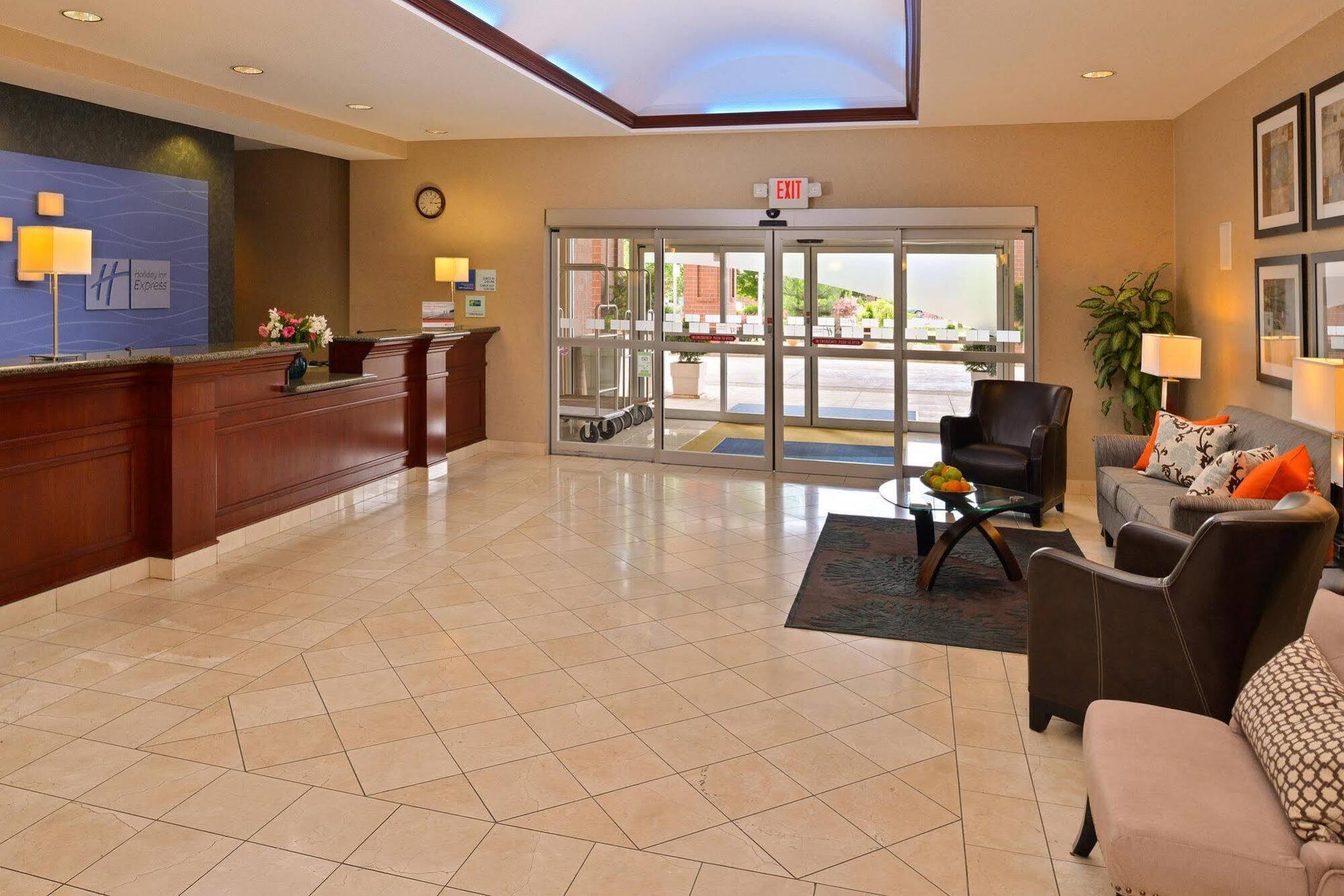 Holiday Inn Express Hotel & Suites Albany By Ihg Luaran gambar